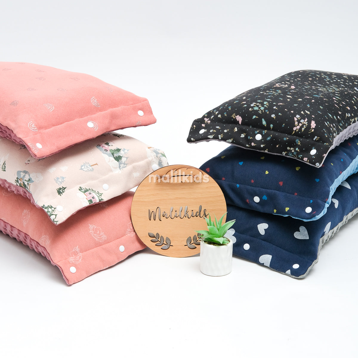 Malilkids Bantal Menyusui 2in1 Nursing Arm Pillow 2in1 Reversible Kombinasi Minky - Fleece - Motif Girl (RANDOM)