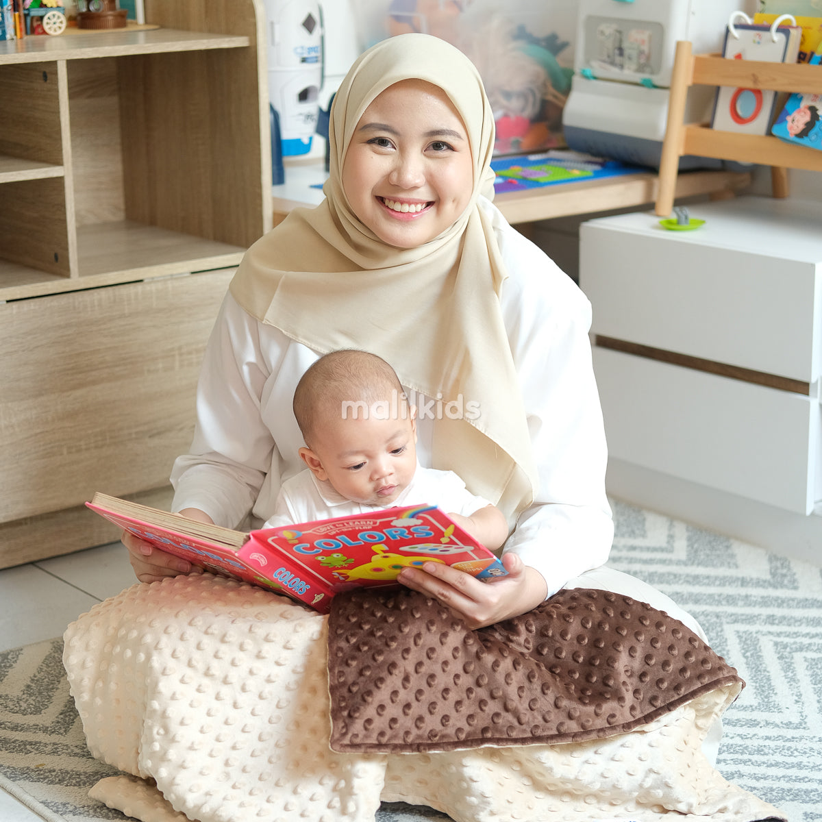 Reversible Two Tone Minky Blanket - Cream x Brown