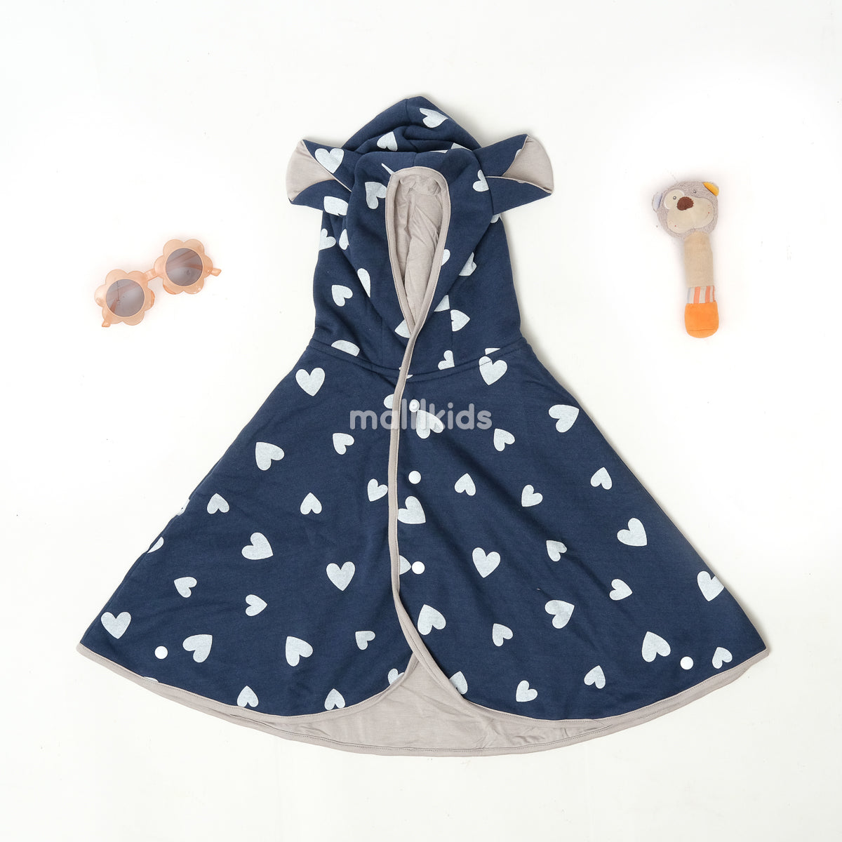 baby-cape-tiny-heart.jpg