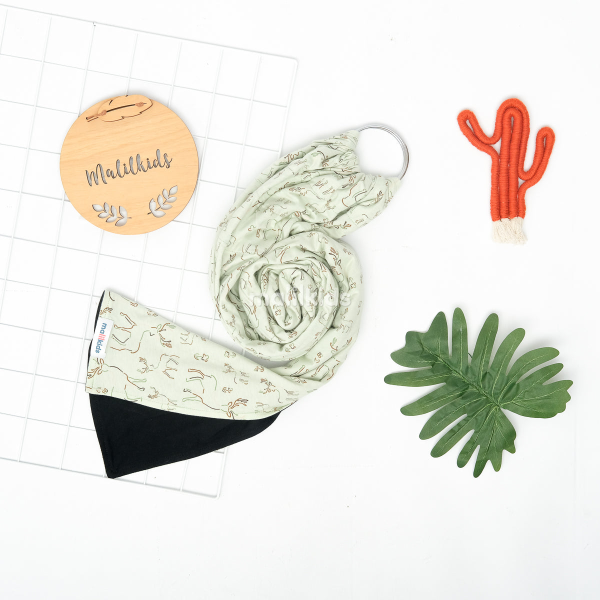 gasing-bb-little-green-deer-flatlay_1.jpg