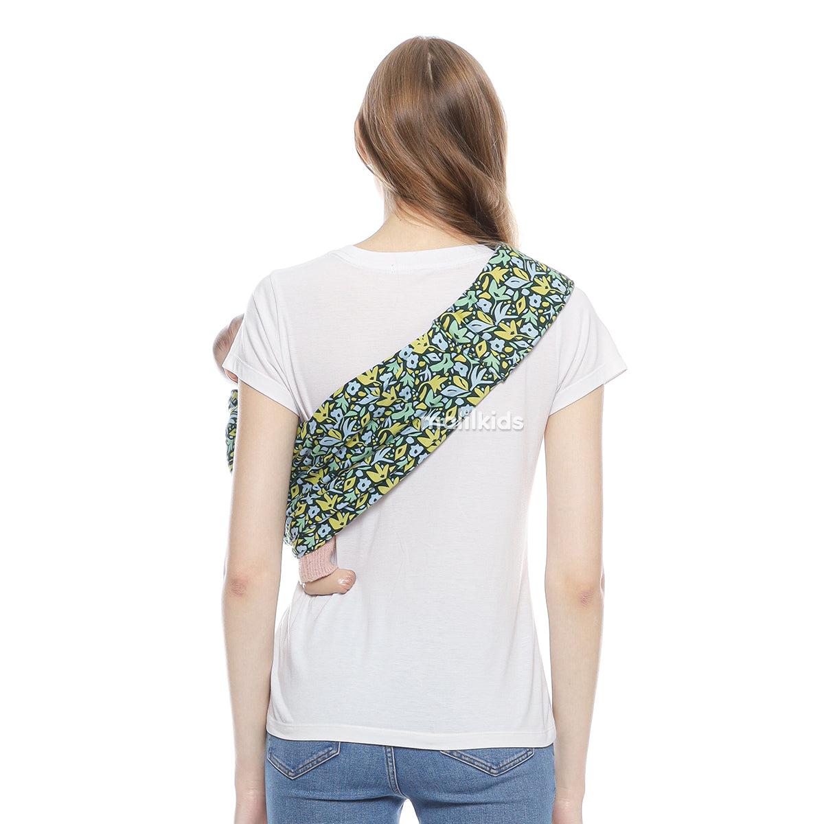 geos-sling-pouch-cotton-leaf-pattern-on-model_9.jpg