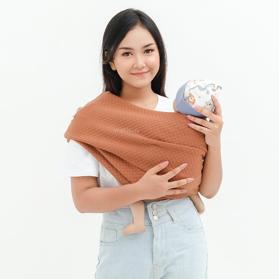 gp-diamond-brown-geos-gendongan-kaos-gendongan-bayi-gendongan-instan-on-model-_10.jpg