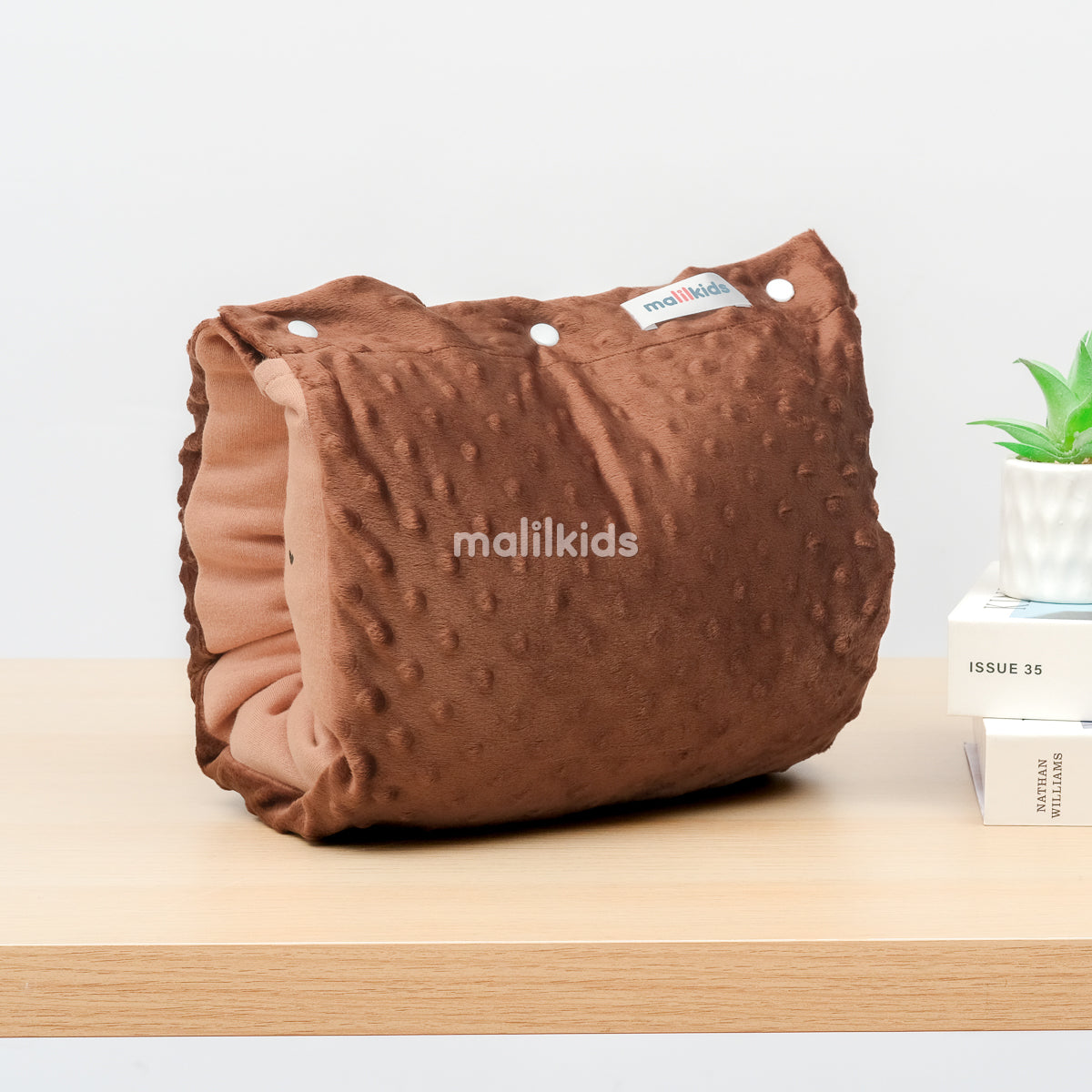 nursing-arm-pillow-reversible-minky-fleece-love-mocca-flatlay_5.jpg