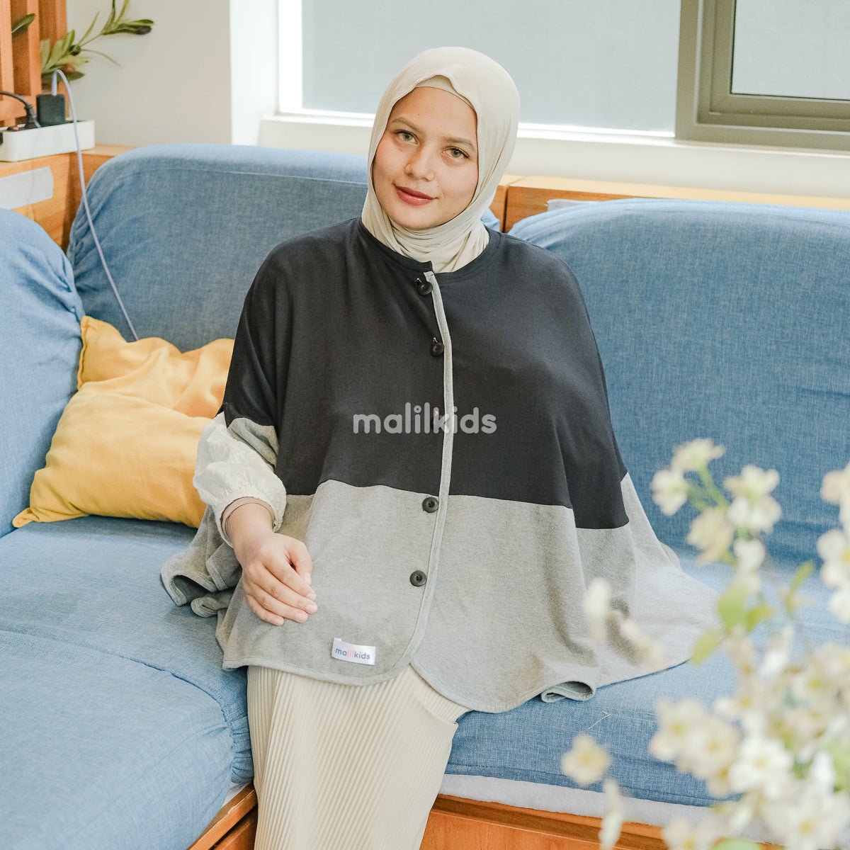 Malilkids Signature Nursing Cover 2in1 - Black x Dark Grey