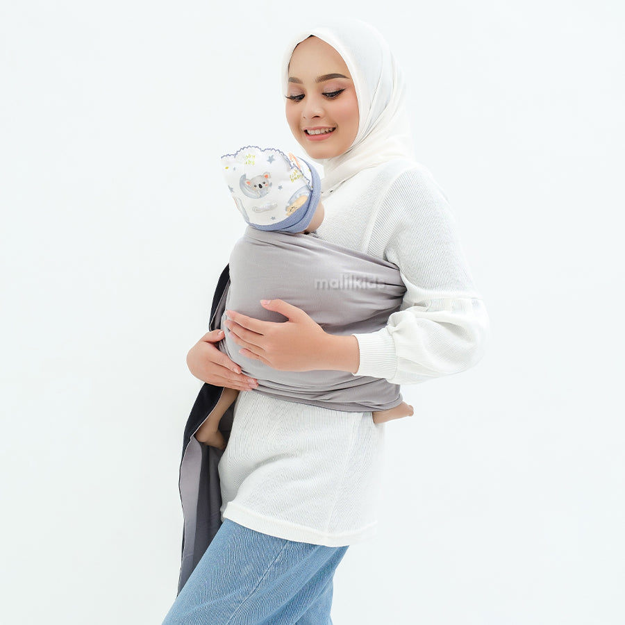 gasing-bolak-balik-polos-Black-Mid-Grey-gendongan-ring-gendongan-instan-sling-ring-gendongan-kaos-ring-on-model-_4.jpg