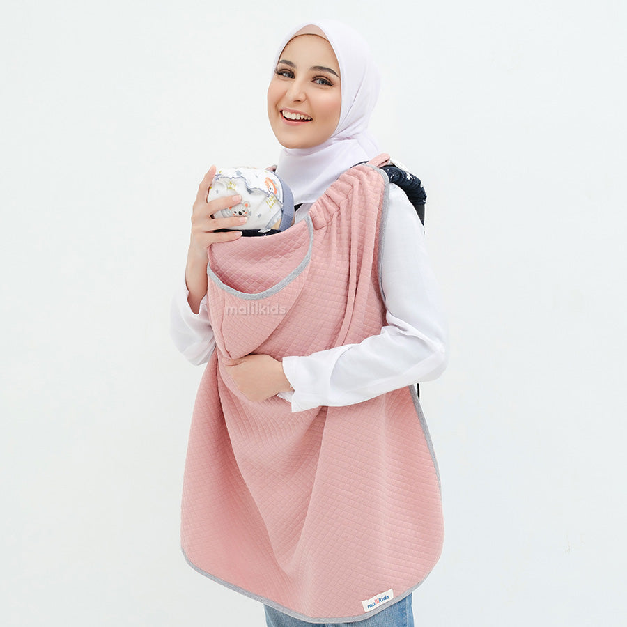 mabel-on-the-go-diamond-dusty-selimut-bayi-selimut-travel-on-model-_2.jpg