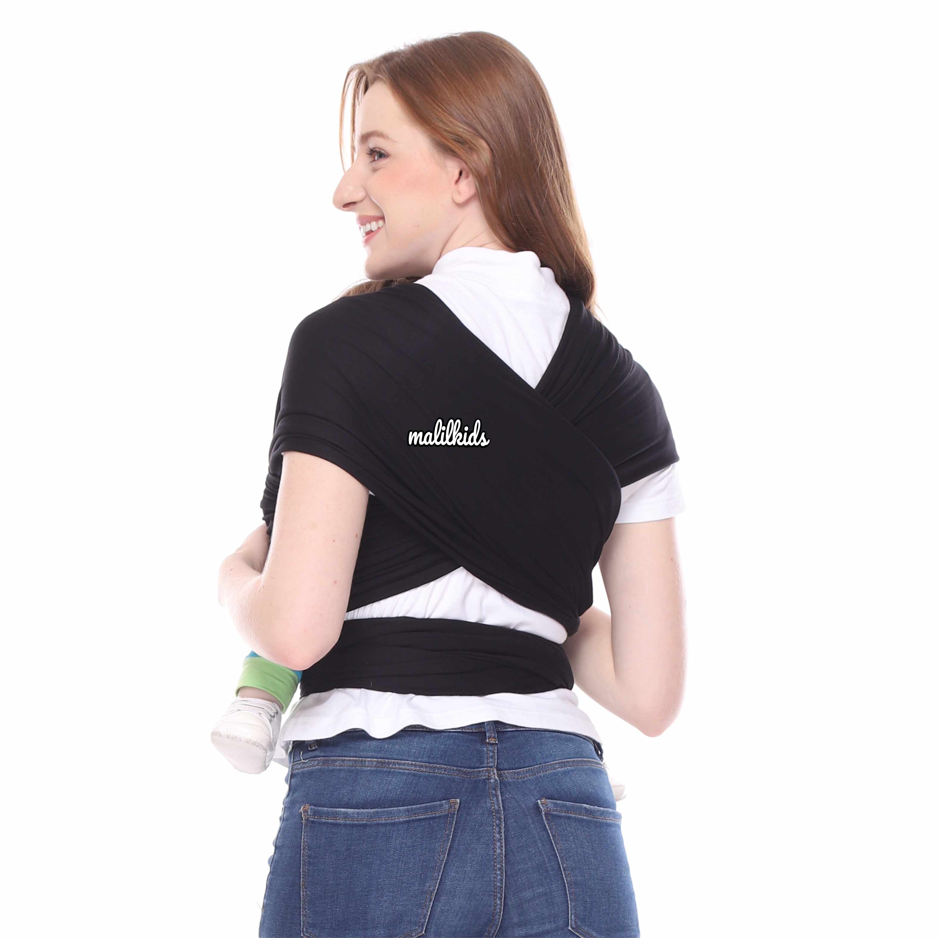 malil-wrap-basic-black-baby-wrap-gendongan-wrap-gendongan-lilit-on-model-9b.jpg