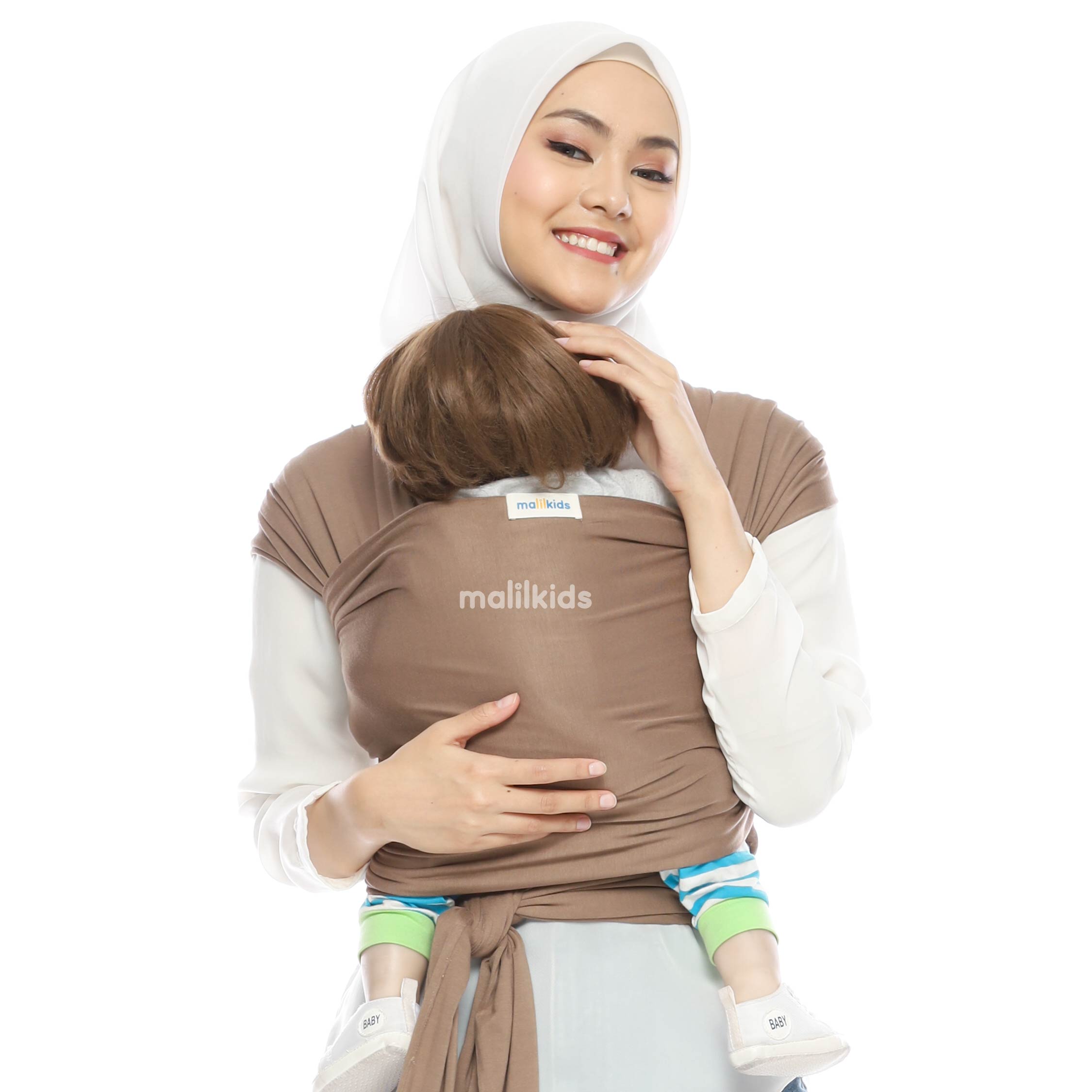 malil-wrap-basic-choco-stretchy-wrap-baby-wrap-gendongan-wrap-gendongan-lilit-on-model-1.jpg