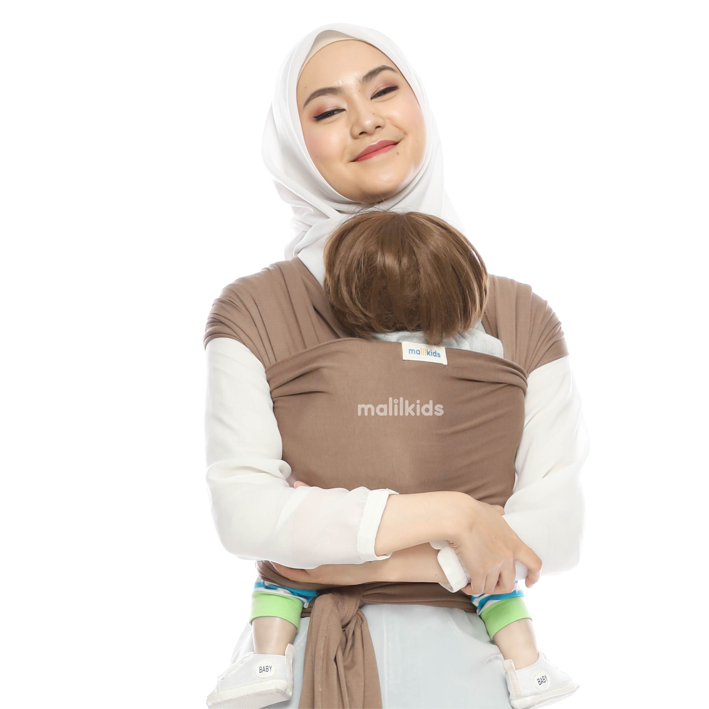 malil-wrap-basic-choco-stretchy-wrap-baby-wrap-gendongan-wrap-gendongan-lilit-on-model-2.jpg