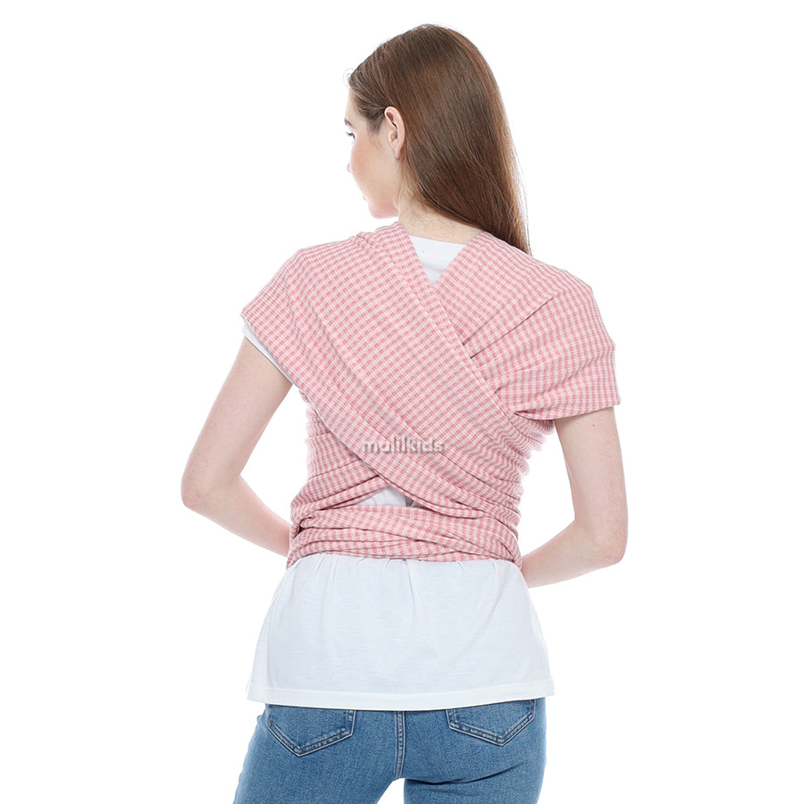 stretchy-wrap-gendongan-lilit-kotak-pink-on-model.jpg